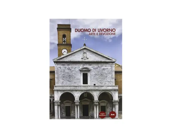 Il Duomo di Livorno, con la sua facciata in marmo e il campanile, è un simbolo di arte e devozione.
